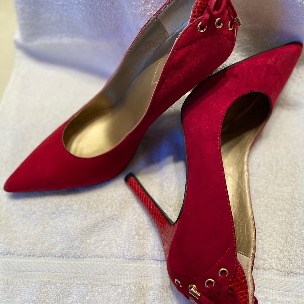 Ladies shoes
